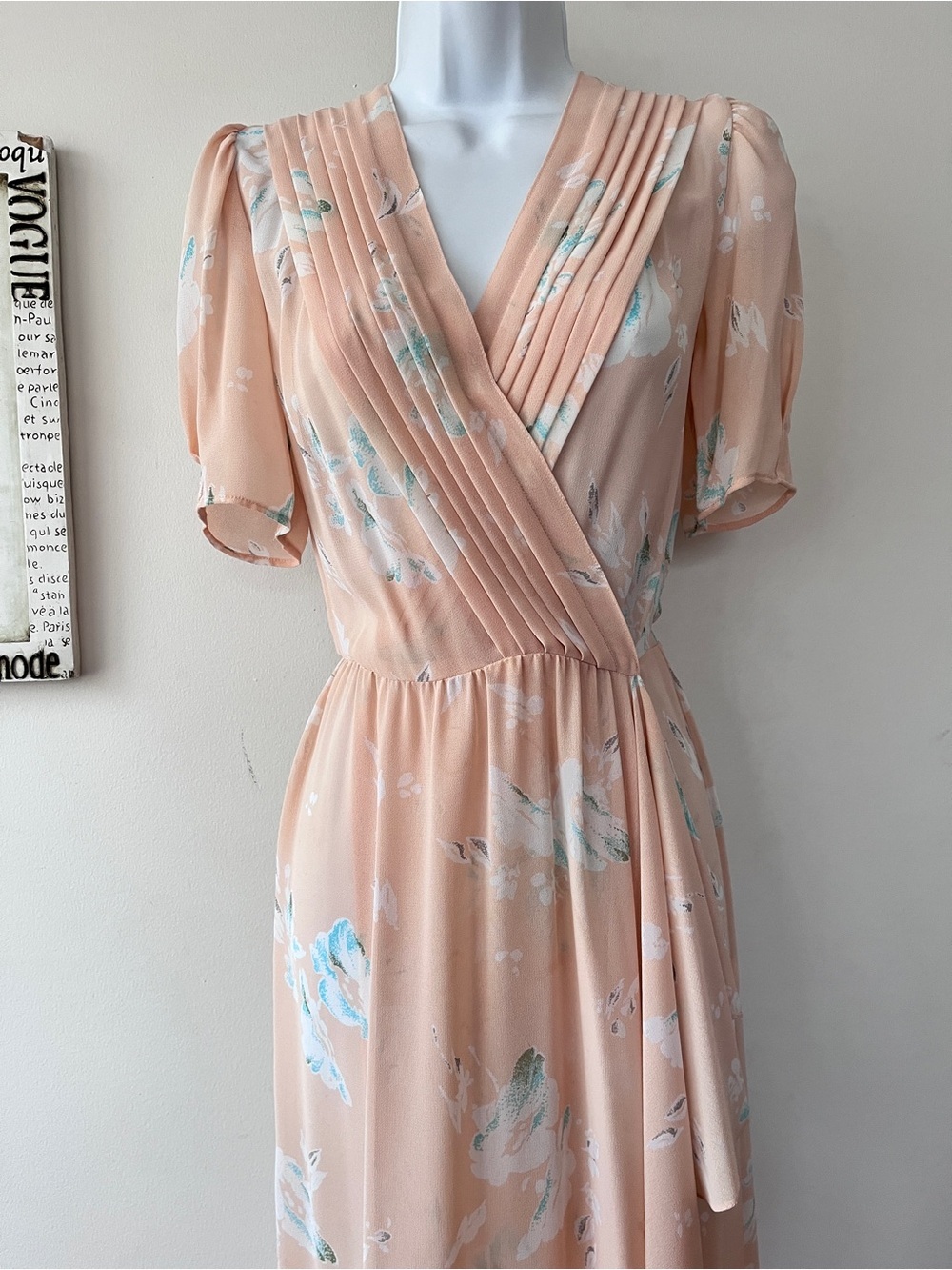 Vintage 40s Peach Floral Crepe Pleated Wrap Midi Feminine Dress Size 6 - Picture 3 of 12